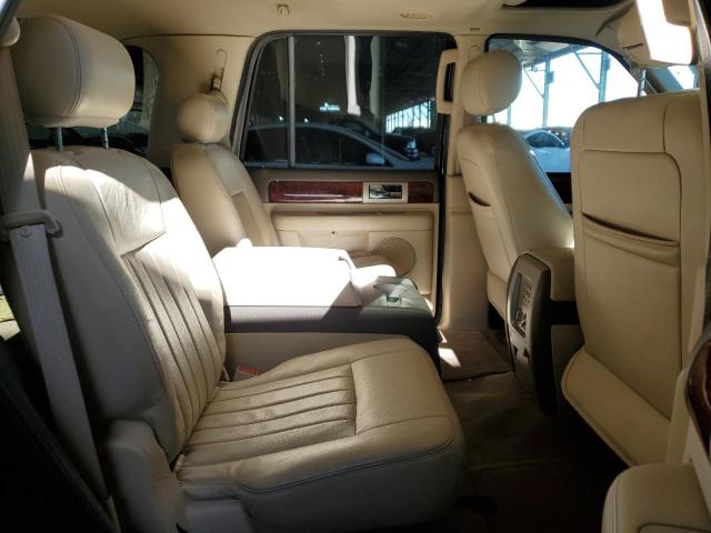 5LMFU27R04LJ28170 - 2004 LINCOLN NAVIGATOR 黑色 照片 11