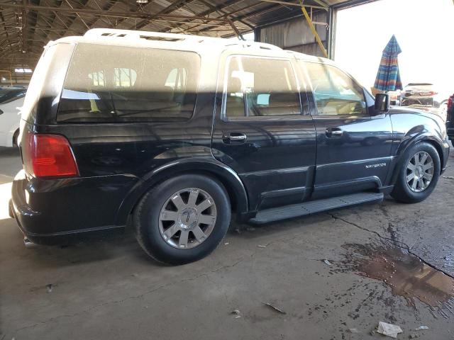 5LMFU27R04LJ28170 - 2004 LINCOLN NAVIGATOR 黑色 照片 3
