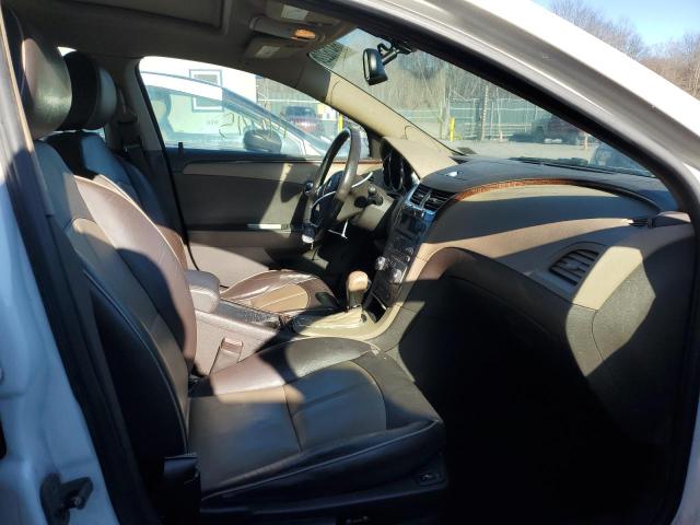 1G1ZE5E12BF161899 - 2011 CHEVROLET MALIBU LTZ თეთრი ფოტო 5