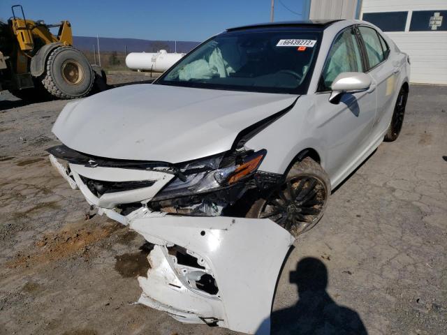 4T1K61AK5MU583026 - 2021 TOYOTA CAMRY XSE WHITE photo 2