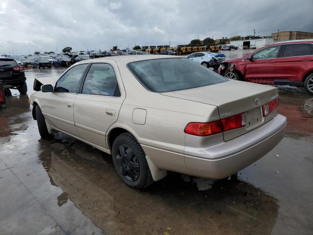 JT2BG22KXY0524582 - 2000 TOYOTA CAMRY CE BEIGE photo 2