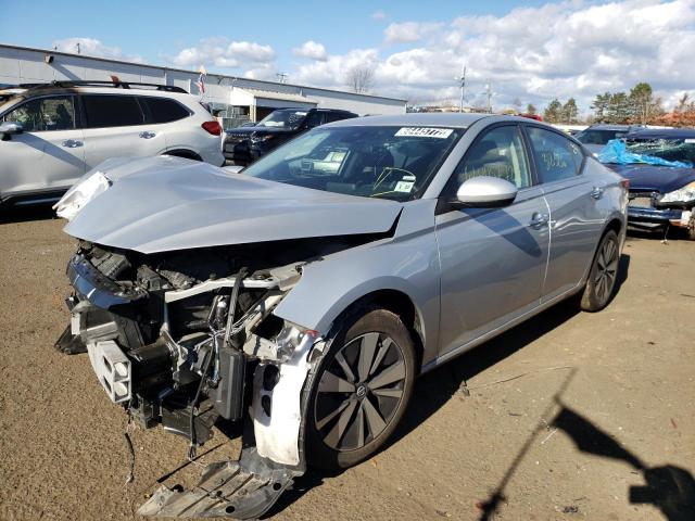 1N4BL4DV5NN316930 - 2022 NISSAN ALTIMA SV SILVER photo 2