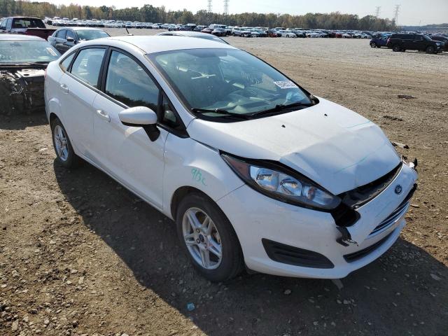 3FADP4BJ9HM158748 - 2017 FORD FIESTA SE WHITE photo 1