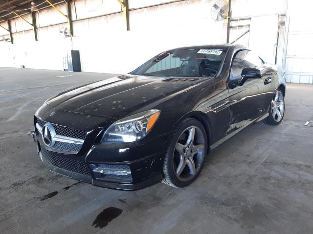 WDDPK5HA8GF114957 - 2016 MERCEDES-BENZ SLK 350 BLACK photo 2