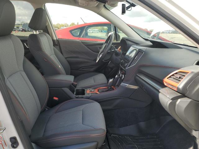 JF2SKARC3LH415908 - 2020 SUBARU FORESTER S WHITE photo 5