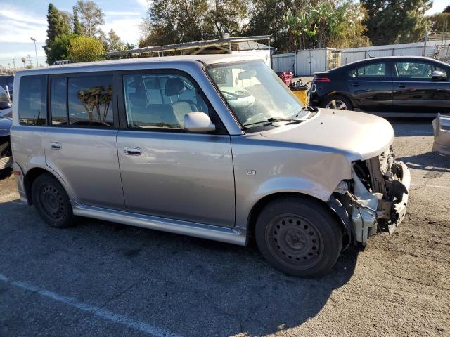JTLKT324050196907 - 2005 TOYOTA SCION XB ვერცხლისფერი ფოტო 4