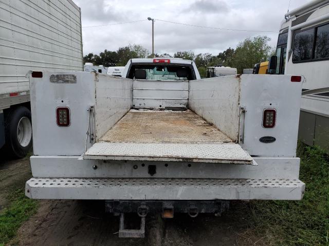 3C7WRMBL2JG134281 - 2018 RAM 5500 WHITE photo 6