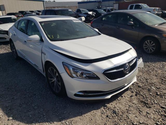 1G4ZP5SS6HU143324 - 2017 BUICK LACROSSE E WHITE photo 1