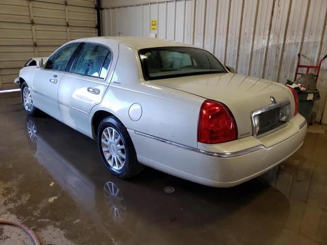 1LNHM81V46Y631873 - 2006 LINCOLN TOWN CAR S CREAM photo 3