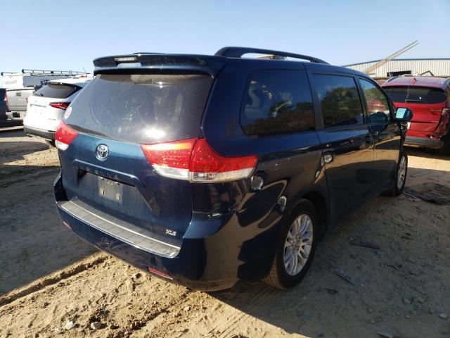 5TDYK3DC0BS097705 - 2011 TOYOTA SIENNA XLE BLUE photo 4