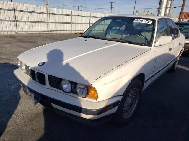 WBAHD231XNBF72941 - 1992 BMW 535 I AUTO WHITE photo 2