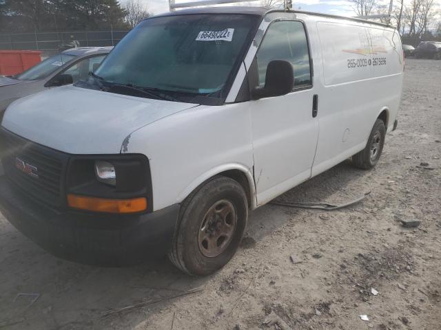 1GTFG15T441137277 - 2004 GMC SAVANA G15 WHITE photo 1