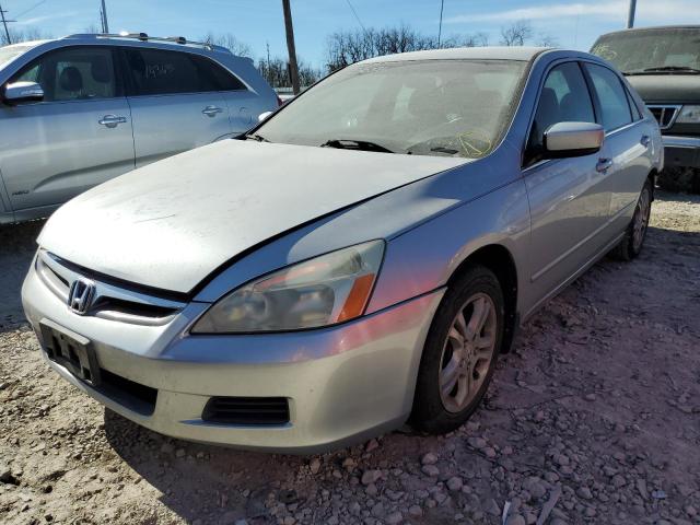 1HGCM56377A064168 - 2007 HONDA ACCORD SE SILVER photo 2