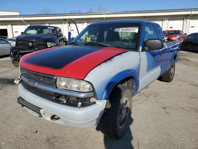 1GCDT19W428258662 - 2002 CHEVROLET S TRUCK S1 TWO TONE photo 2