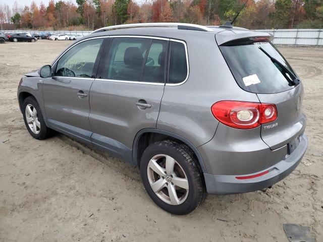 WVGBV7AX9AW513398 - 2010 VOLKSWAGEN TIGUAN SE GRAY photo 2