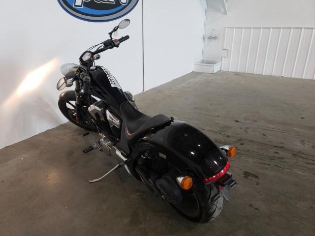 JH2SC61N6DK101624 - 2013 HONDA VT1300 CX BLACK photo 3