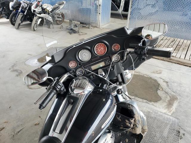1HD1KEM15DB692571 - 2013 HARLEY-DAVIDSON FLHTK ELEC ვერცხლისფერი ფოტო 5