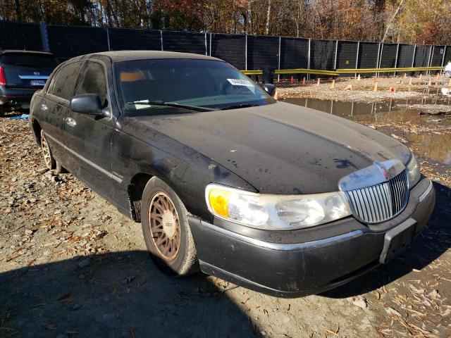 1LNFM81W8WY696502 - 1998 LINCOLN TWN CR SIG BLACK photo 1