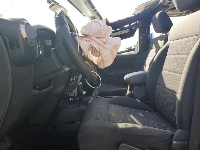 1C4AJWAG4CL102856 - 2012 JEEP WRANGLER S WHITE photo 5