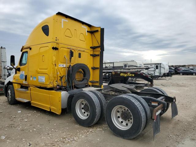 1FUJGLDR5DSBU5826 - 2013 FREIGHTLINER CASCADIA 1 YELLOW photo 2