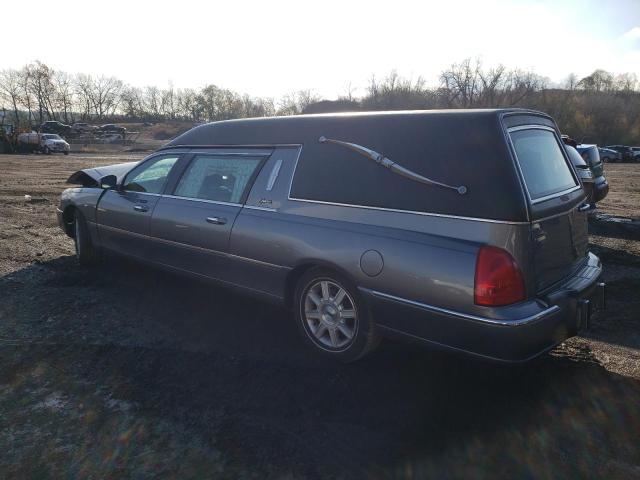 1LJFM88W17Y620886 - 2007 LINCOLN TOWN CAR E GRAY photo 2