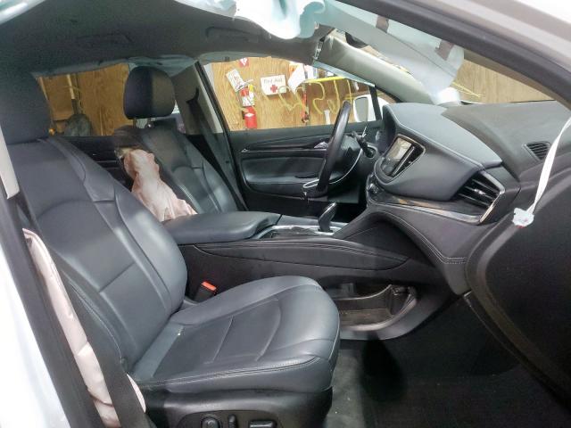 5GAEVAKW9JJ266533 - 2018 BUICK ENCLAVE ES WHITE photo 5