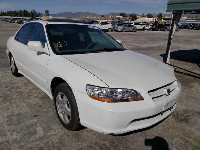 1HGCG1652XA020094 - 1999 HONDA ACCORD WHITE photo 1