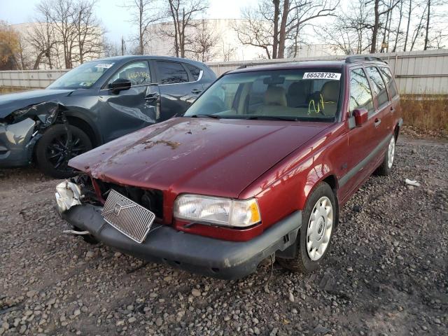 YV1LW5725T2185892 - 1996 VOLVO 850 MAROON photo 2