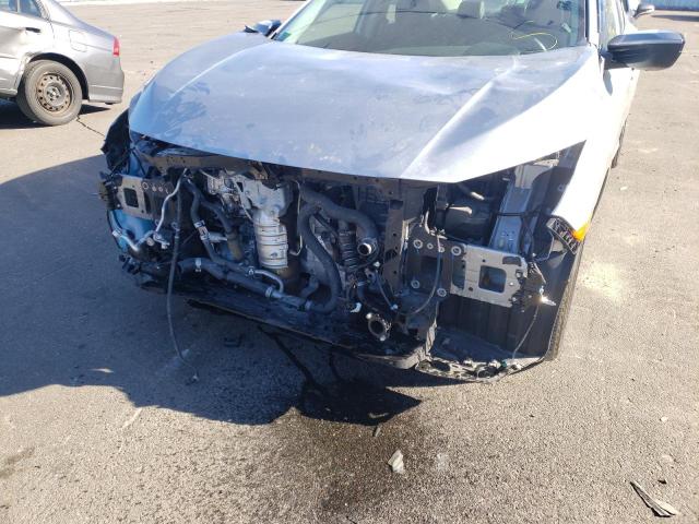 19XFC1F74JE201744 - 2018 HONDA CIVIC EXL Gümüş foto 9