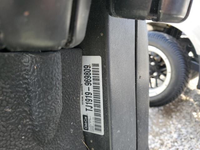 TJ1919969809 - 2019 CLUB GOLF CART GRAY photo 10