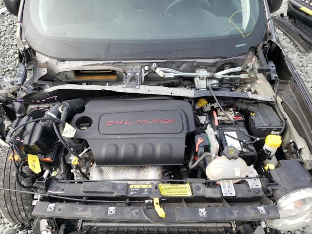 ZACCJAAB9JPG88396 - 2018 JEEP RENEGADE S Grafit foto 7