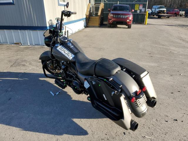 1HD1KVC1XJB669560 - 2018 HARLEY-DAVIDSON FLHRXS GRAY photo 3