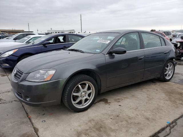 1N4AL11D75C310810 - 2005 NISSAN ALTIMA S GRAY photo 1