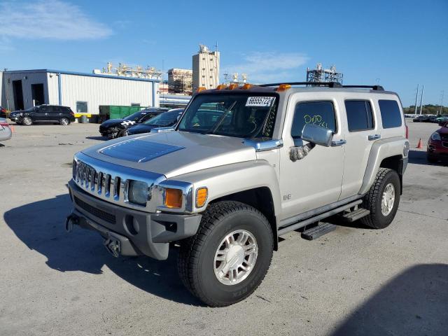 5GTDN13E178175846 - 2007 HUMMER H3 GRAY photo 2
