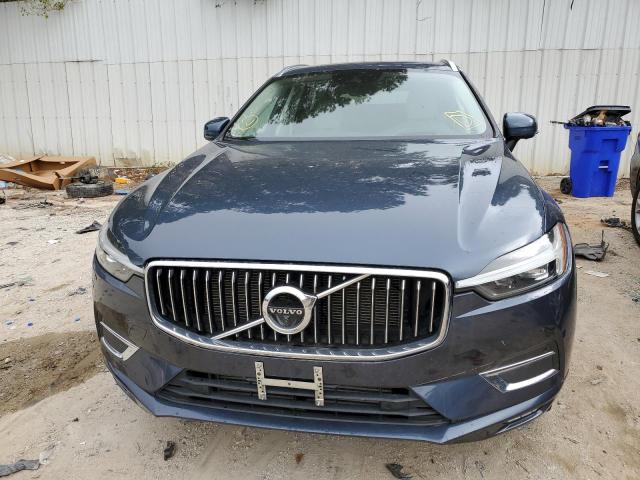 YV4A22RL2M1768745 - 2021 VOLVO XC60 T6 IN BLUE photo 9