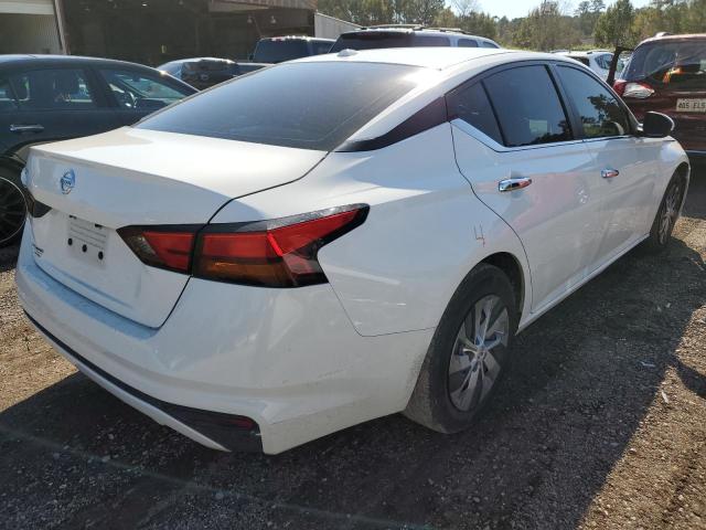 1N4BL4BV7LC160398 - 2020 NISSAN ALTIMA S WHITE photo 4