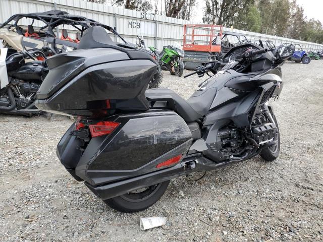 JH2SC7951MK300672 - 2021 HONDA GL1800 D BLACK photo 4