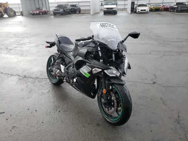JKAEXEJ17KDA04108 - 2019 KAWASAKI EX650 J შავი ფოტო 1
