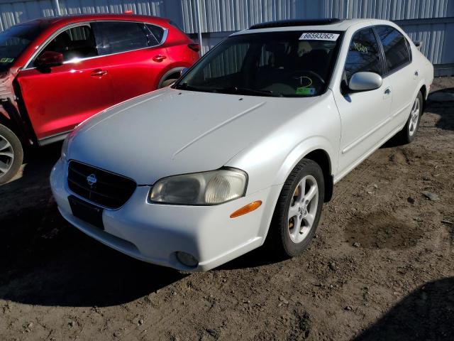 JN1CA31D31T814854 - 2001 NISSAN MAXIMA GXE WHITE photo 2