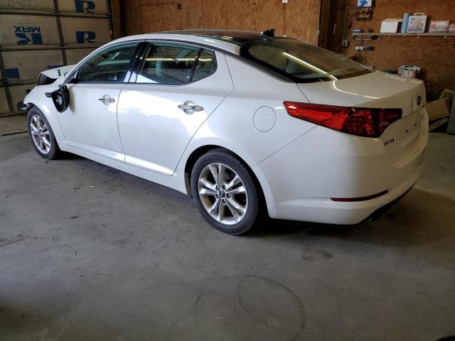 KNAGN4A71B5113042 - 2011 KIA OPTIMA EX WHITE photo 3