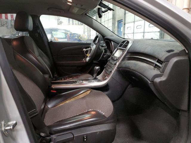 1G11C5SA5DF323387 - 2013 CHEVROLET MALIBU 1LT 银色 照片 5