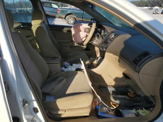 1HGCM56376A112072 - 2006 HONDA ACCORD SE WHITE photo 5