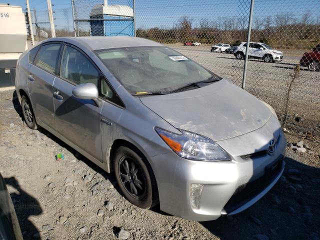 JTDKN3DU9D5628687 - 2013 TOYOTA PRIUS SILVER photo 1