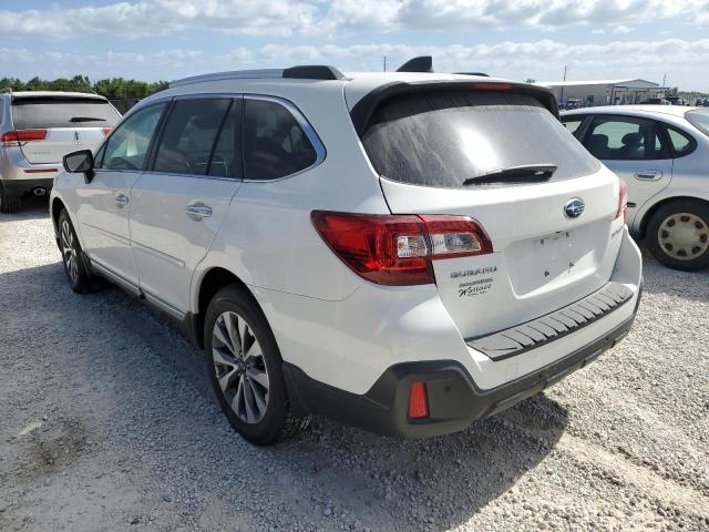 4S4BSATC0J3****** - 2018 SUBARU OUTBACK TO WHITE photo 3