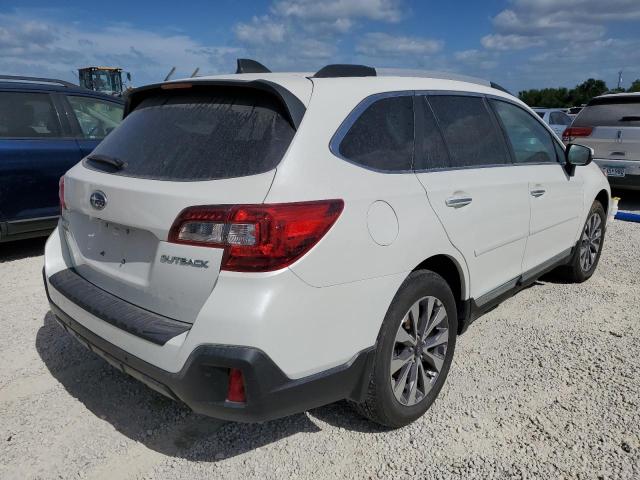 4S4BSATC0J3****** - 2018 SUBARU OUTBACK TO WHITE photo 4