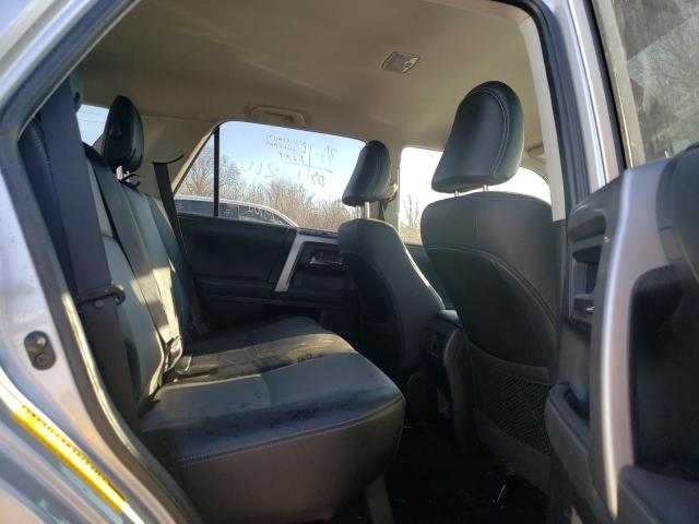 JTENU5JR4M5931111 - 2021 TOYOTA 4RUNNER SR 银色 照片 11