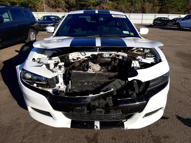 2C3CDXCT0JH128692 - 2018 DODGE CHARGER R/ WHITE photo 5