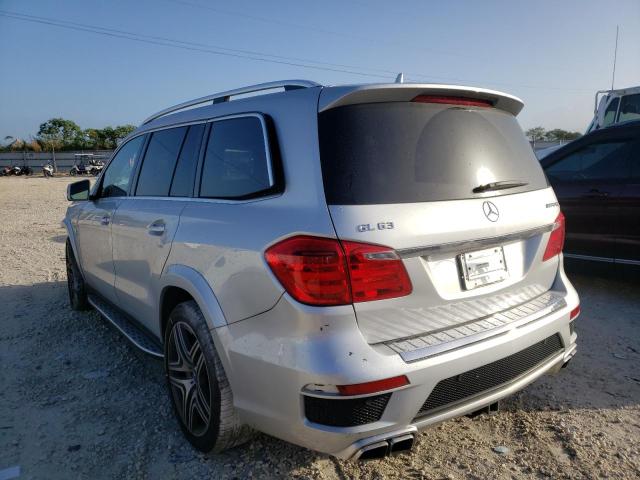 4JGDF7EE5EA355837 - 2014 MERCEDES-BENZ GL 63 AMG SILVER photo 3