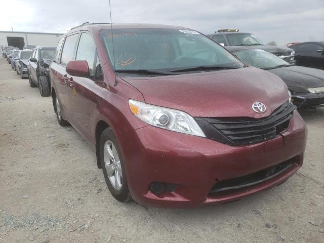 5TDKK3DC3DS361914 - 2013 TOYOTA SIENNA LE RED photo 1
