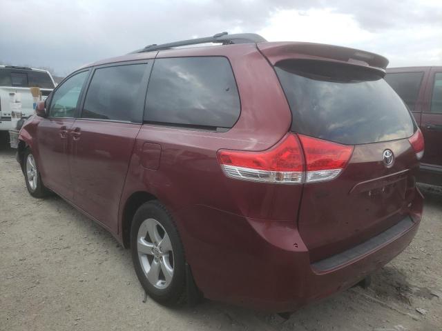 5TDKK3DC3DS361914 - 2013 TOYOTA SIENNA LE RED photo 3